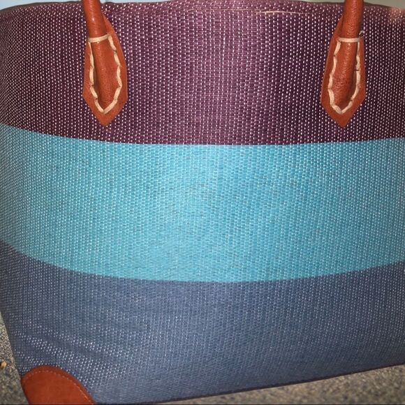 Limited Edition large capacity tote! - Picture 6 of 9